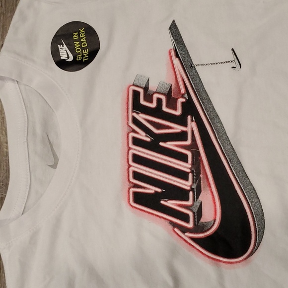 Nike Glow in the Dark Shorts & T-Shirt Matching Set Size 7/XS - Picture 4 of 10